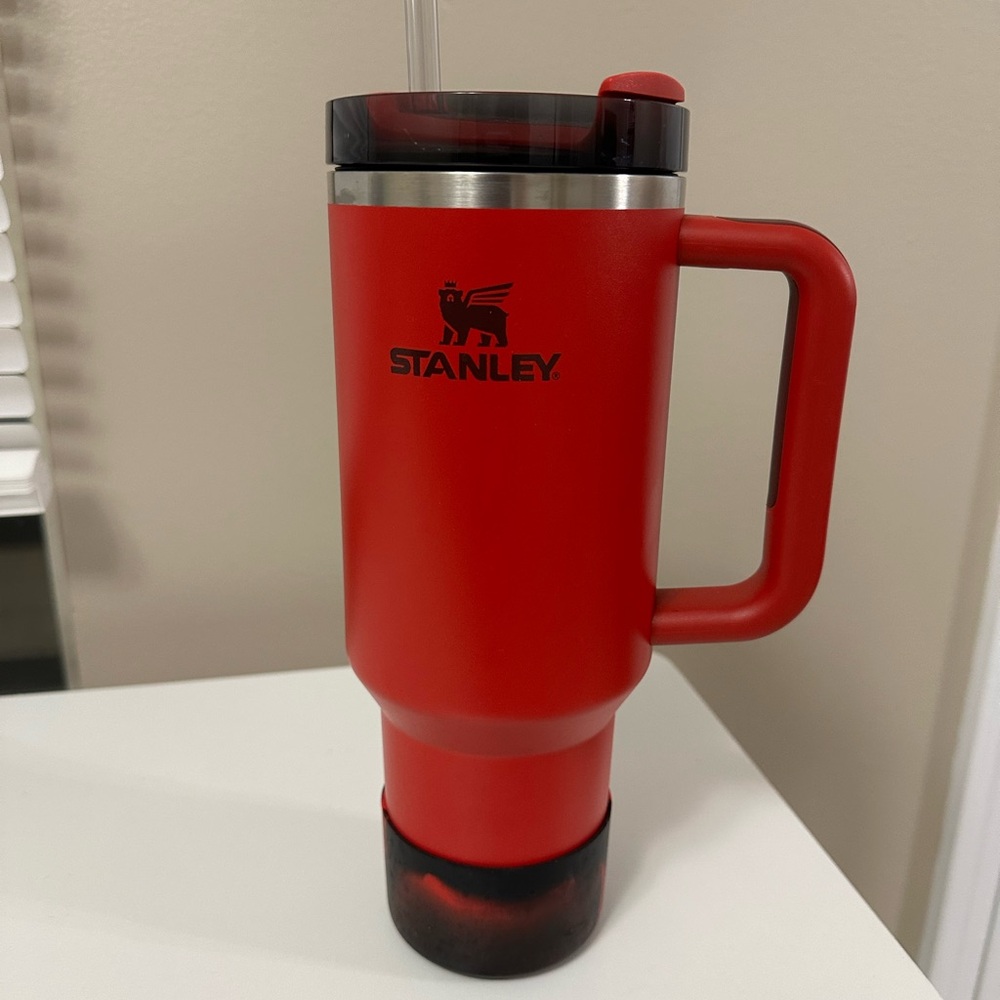 Stanley 40 oz Lava w/ matching boot